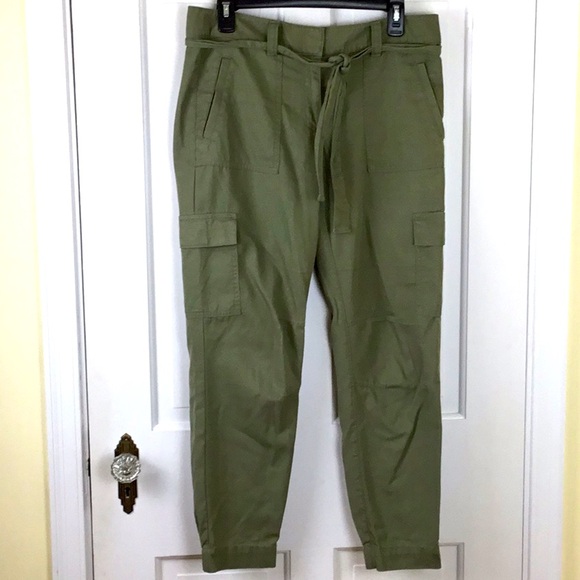 LOFT Belted Cargo Joggers Size 6 - Picture 2 of 9